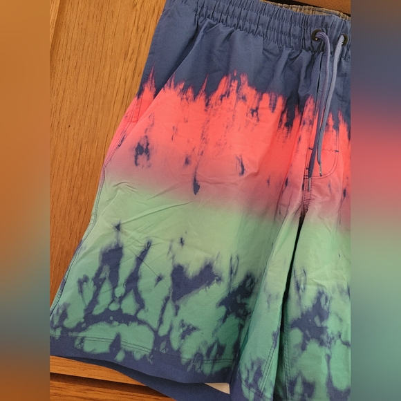 NWT Mens Hurley Swim trunks XL - Picture 2 of 15